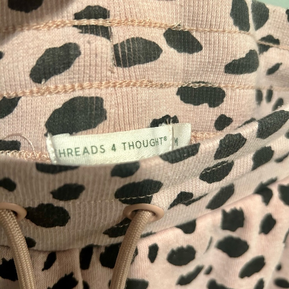 Threads 4 Thought Women's Felicity Animal Print Short in Nomad Multi M - Picture 2 of 3